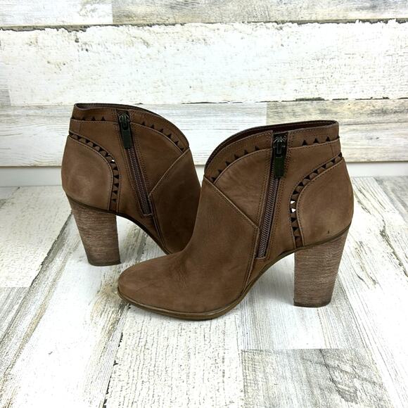 Vince Camuto Women’s 5.5 Brown Suede Diamond Cutout Ankle Boots - Picture 7 of 10